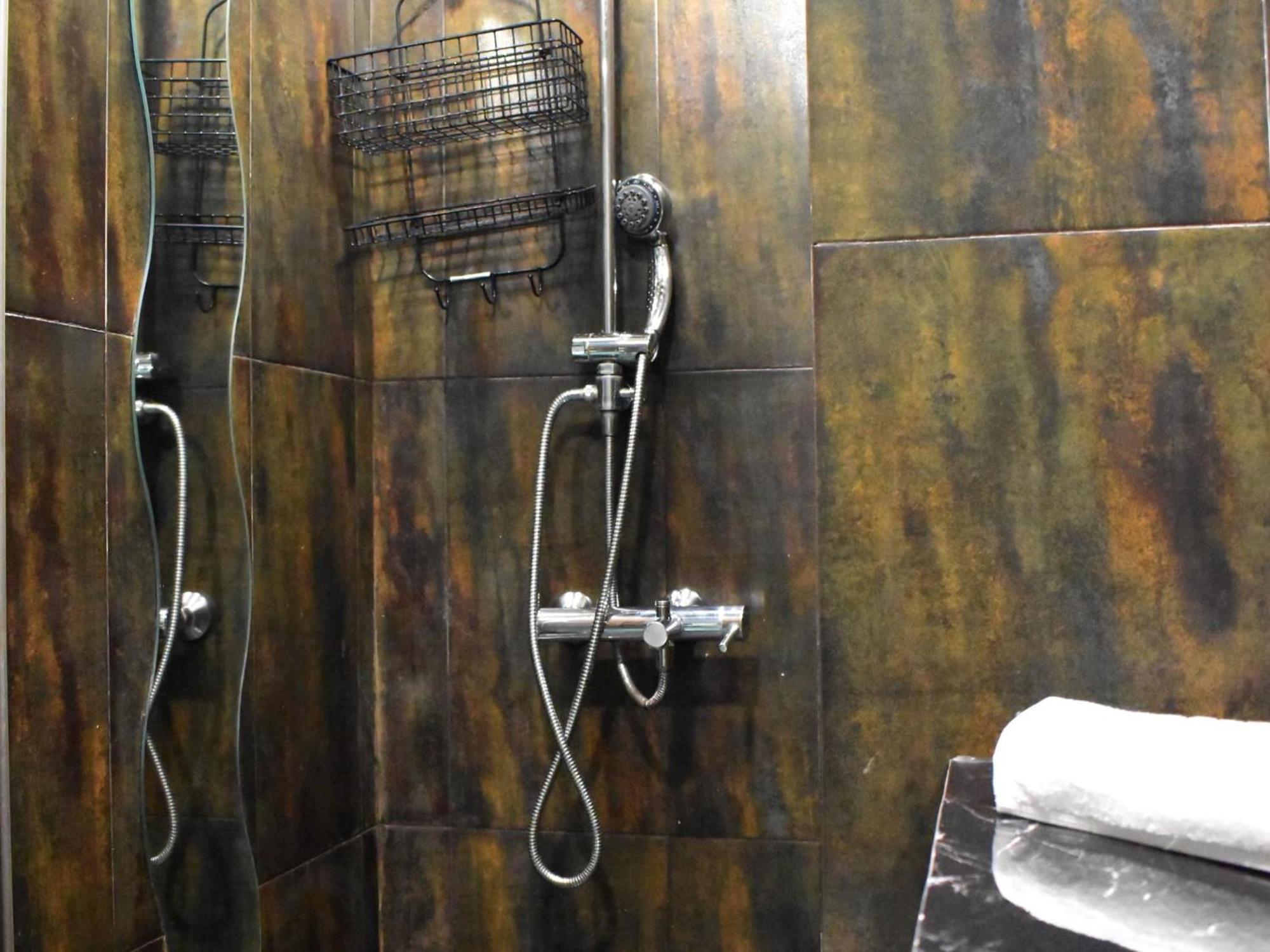 Apartamento Tranquilo En Zona Pintoresca Del Centro Historico De Malaga. *